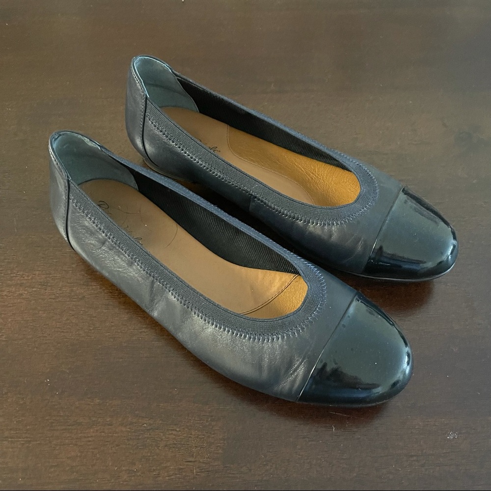 Black leather women’s flats
